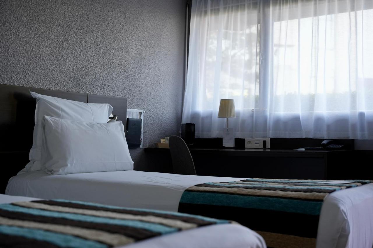 Sure Hotel By Best Western Biarritz Aeroport Esterno foto