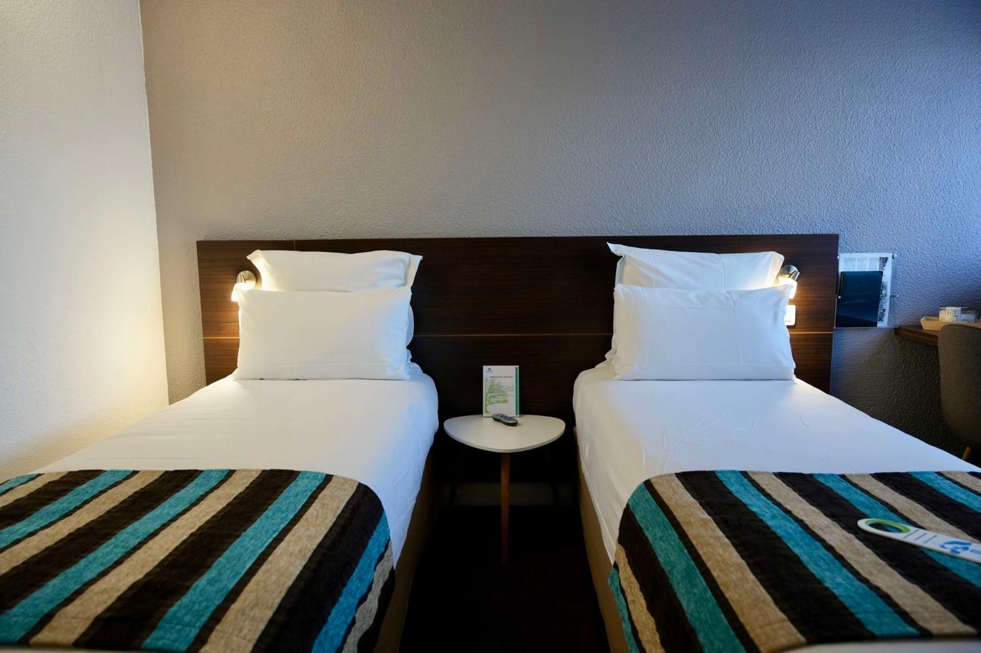 Sure Hotel By Best Western Biarritz Aeroport Esterno foto